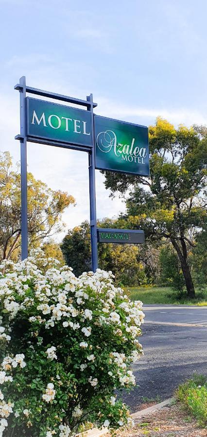 Azalea Motel Кунабарабран Екстер'єр фото